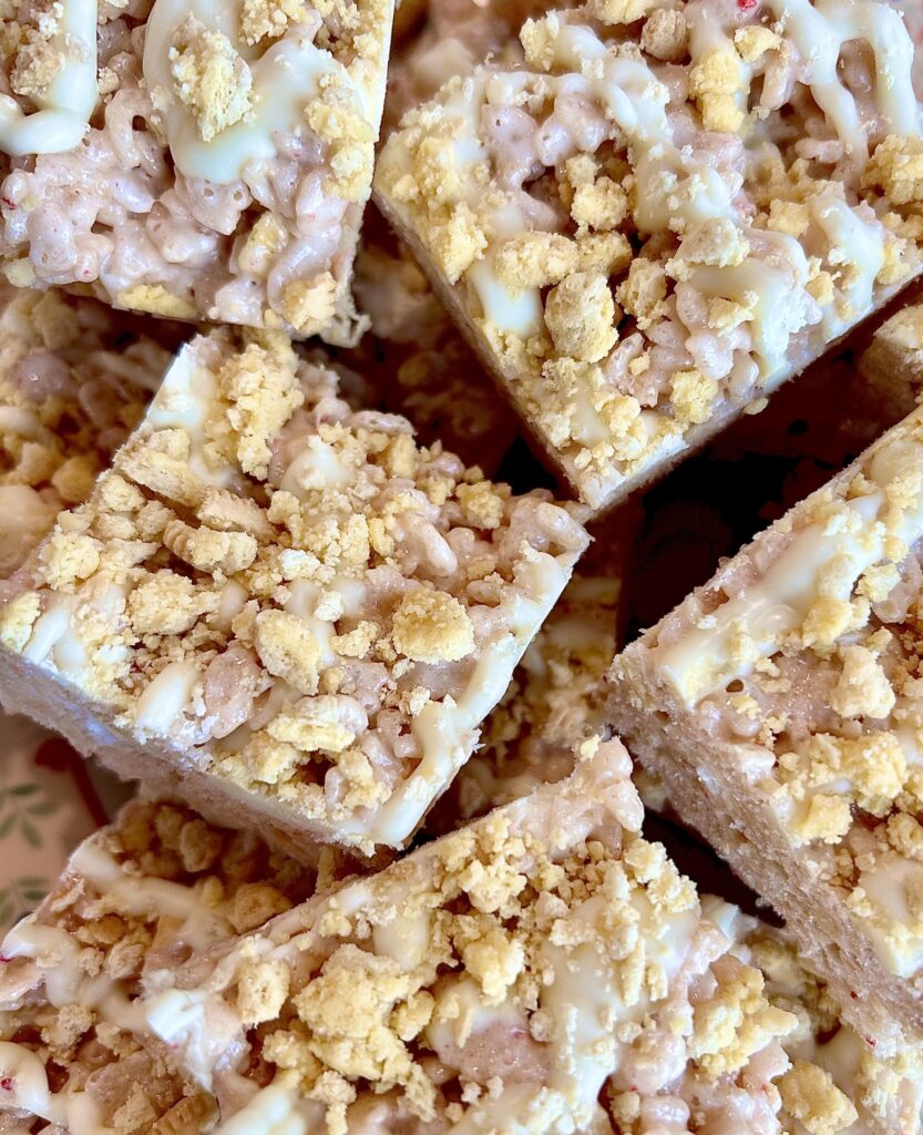 Strawberry lemonade Rice Krispies treats