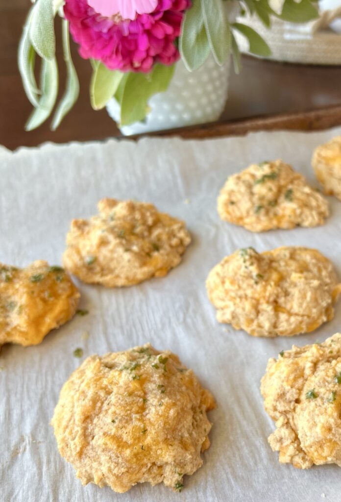 Garlic Cheddar Biscuits