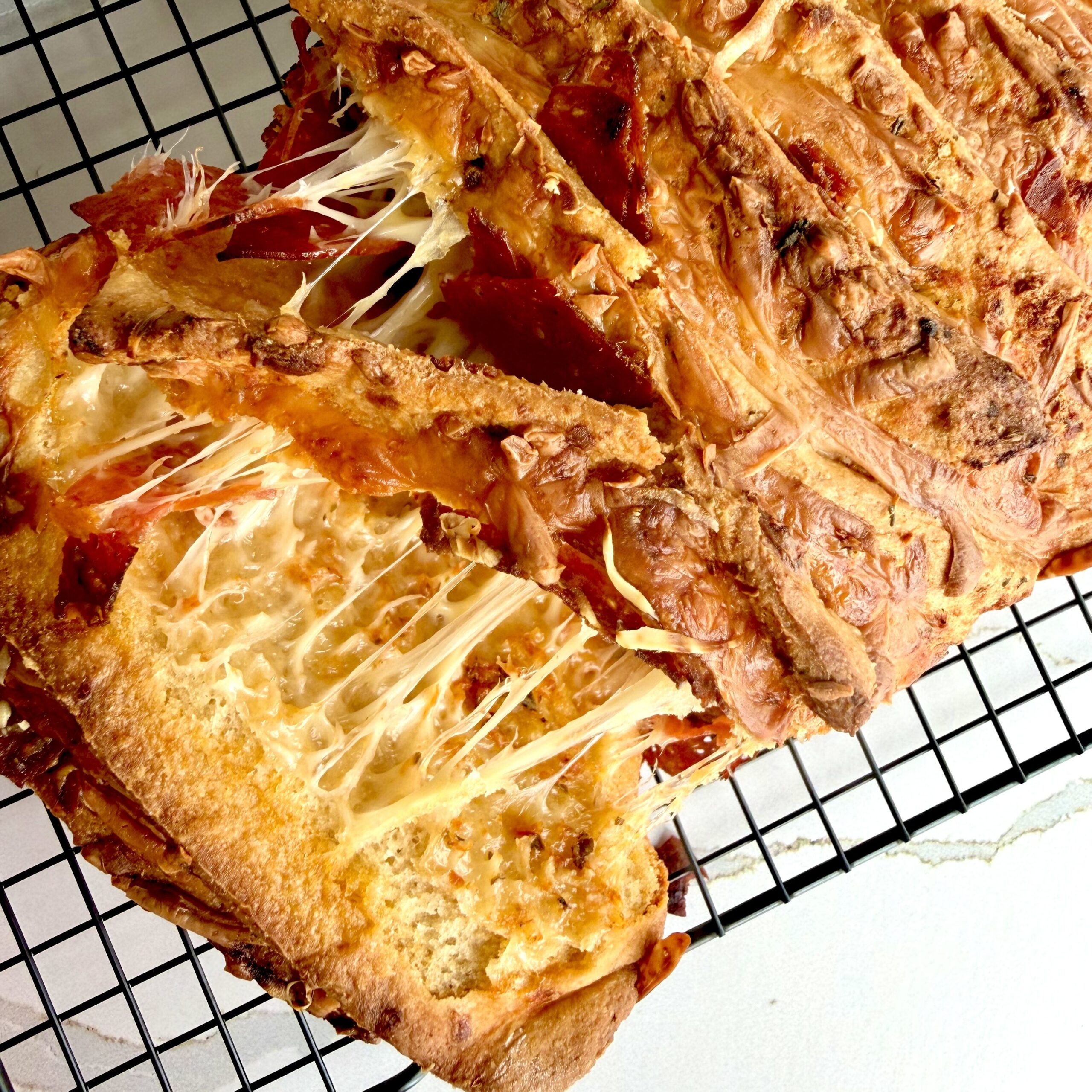 Pizza pull apart bread